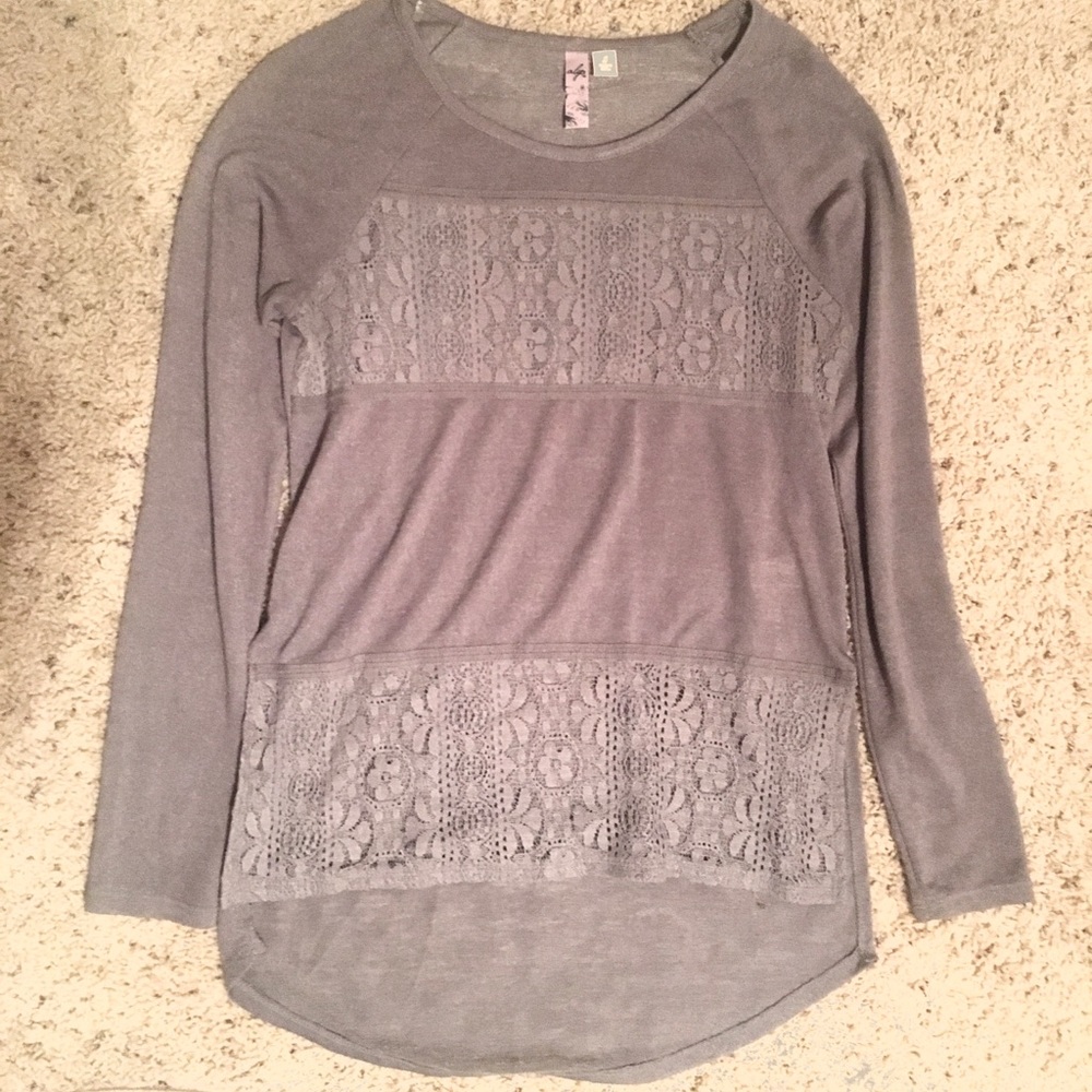 Alya grey high low lace long sleeve top